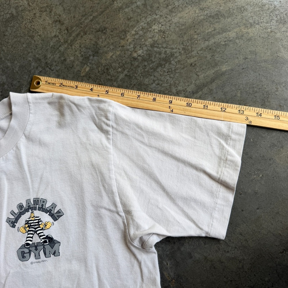 Vintage Crazy Shirts Alcatraz Gym Double Sided Graphic Shirt Mens Medium Hawaii - Picture 11 of 12